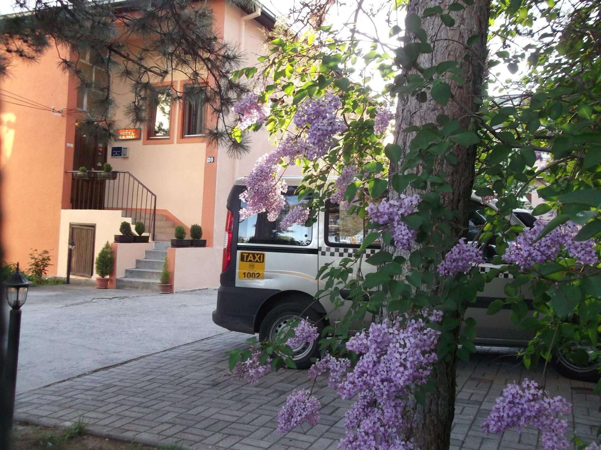 Vila Silia Skopje Exterior photo